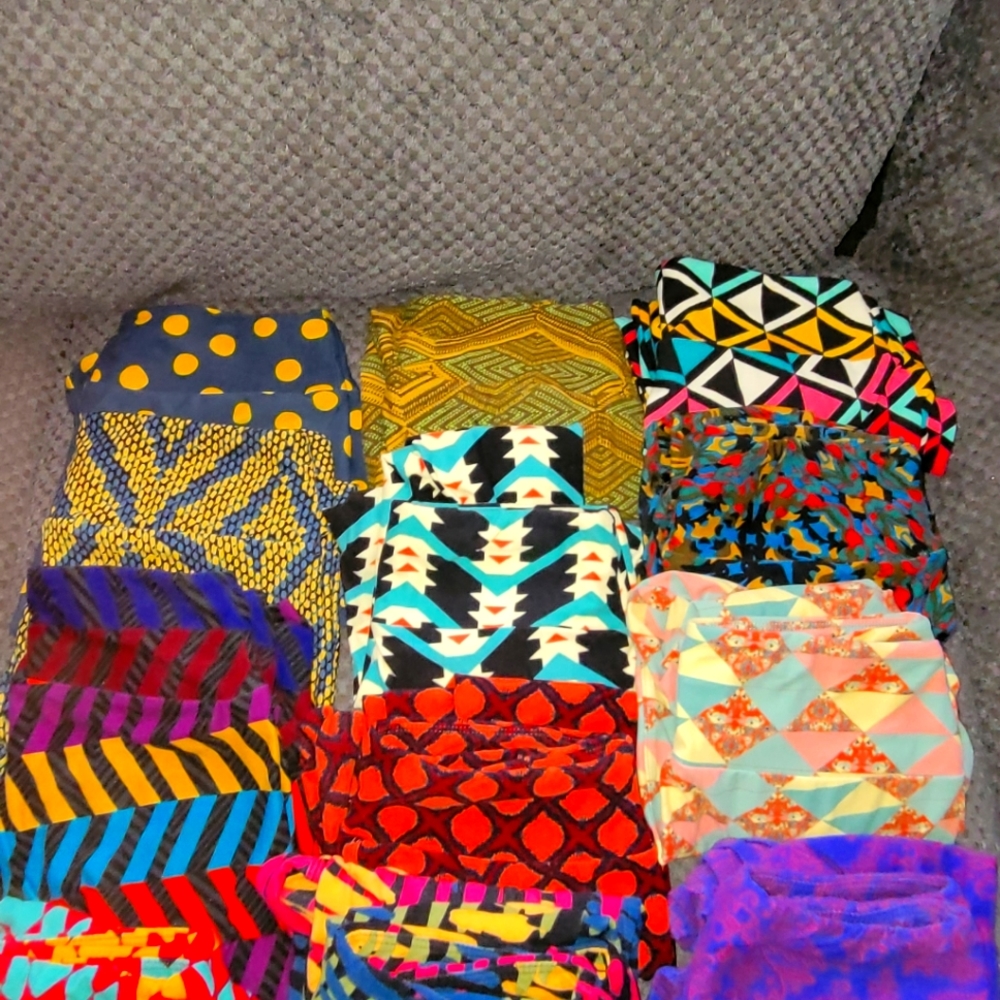 12 pairs LuLaroe OS leggings